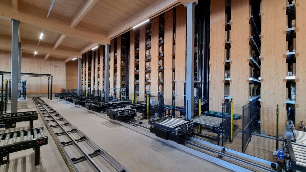 Automha_First automatic warehouse in Italy made with wood structure Automatic warehouse textile sector.jpg